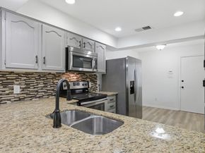 8110 Baywood DR A, Austin TX 78759