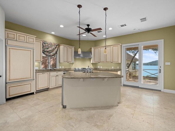 5252 McCormick Mountain DR, Austin TX 78734