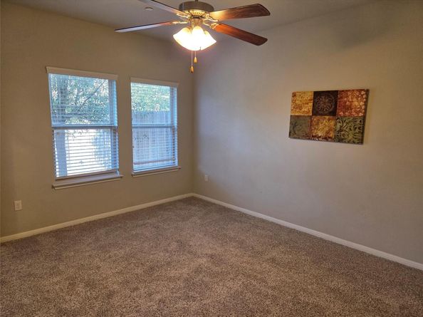 2304 S Lakeline BLVD 452, Cedar Park TX 78613