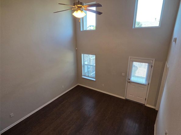 2304 S Lakeline BLVD 452, Cedar Park TX 78613