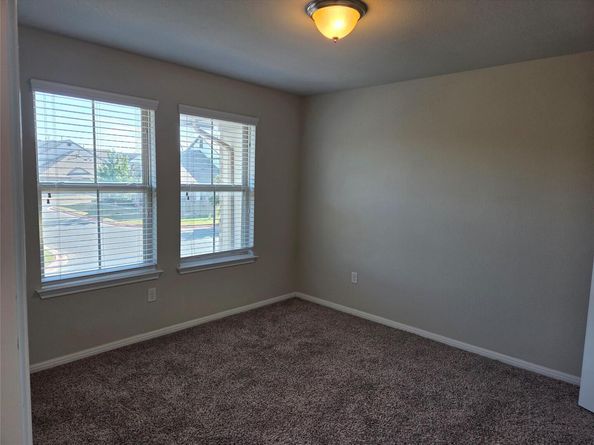 2304 S Lakeline BLVD 452, Cedar Park TX 78613