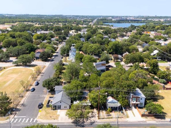 2909 E 5th ST, Austin TX 78702