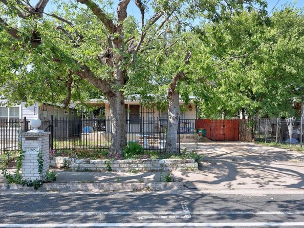 2909 E 5th ST, Austin TX 78702
