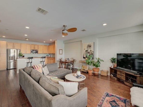 2608 E 6th ST 2, Austin TX 78702