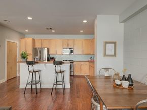 2608 E 6th ST 2, Austin TX 78702