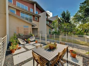 2608 E 6th ST 2, Austin TX 78702