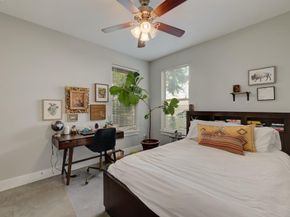 2608 E 6th ST 2, Austin TX 78702