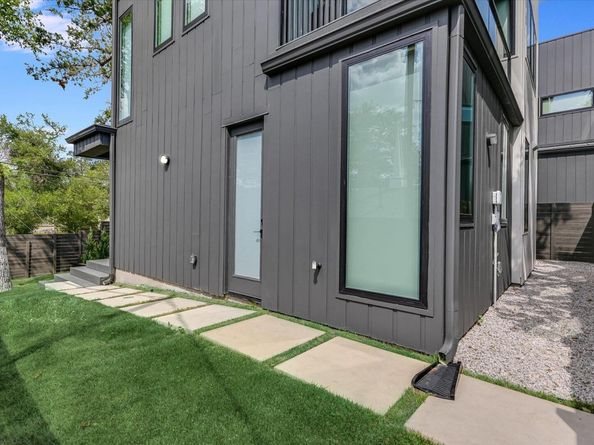 4707 Reyes ST 2, Austin TX 78721