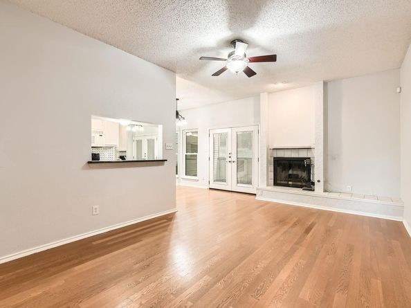 9100 Mountain Ridge DR 106, Austin TX 78759