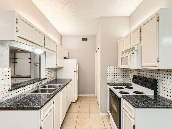 9100 Mountain Ridge DR 106, Austin TX 78759