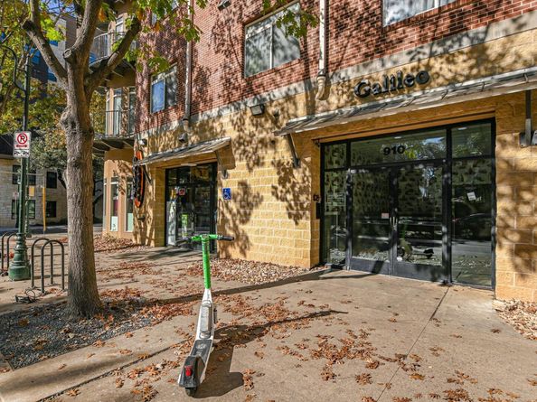 910 W 25th ST 607, Austin TX 78705