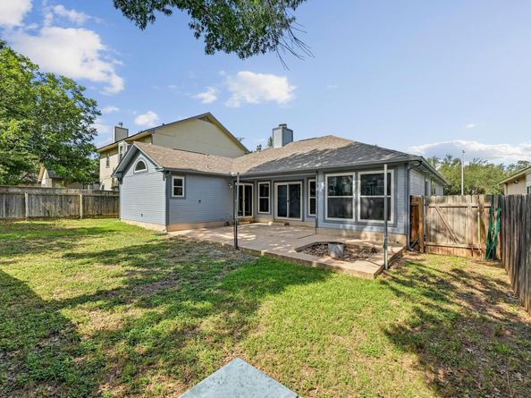 12413 Hunters Chase DR, Austin TX 78729