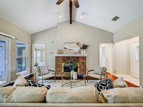 12413 Hunters Chase DR, Austin TX 78729