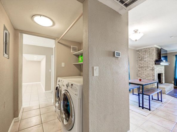4011 Hillside DR, Round Rock TX 78681