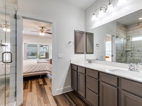 7909 Donnelley DR, Austin TX 78744