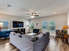 7909 Donnelley DR, Austin TX 78744
