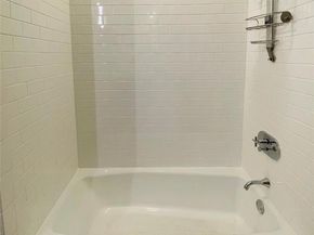 601 E Brushy ST 204, Austin TX 78702
