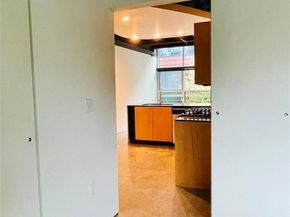 601 E Brushy ST 204, Austin TX 78702