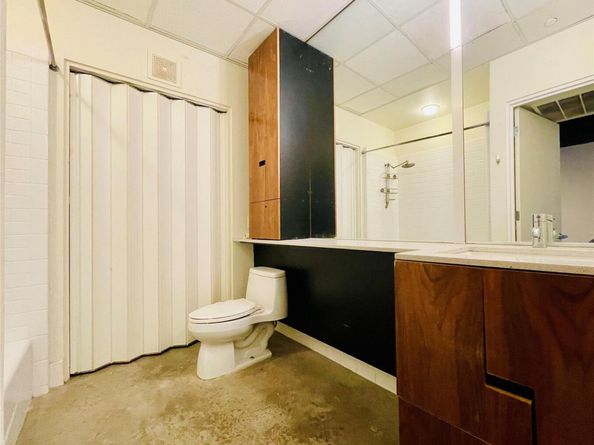 601 E Brushy ST 204, Austin TX 78702