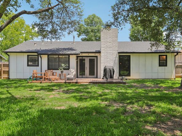7808 Woodcroft DR, Austin TX 78749