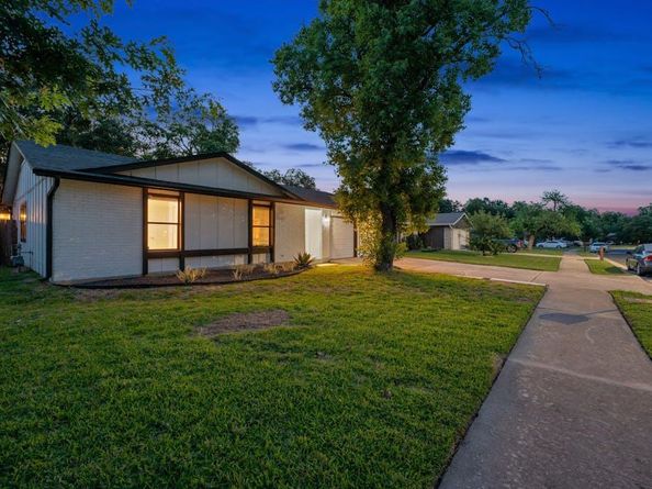 7808 Woodcroft DR, Austin TX 78749