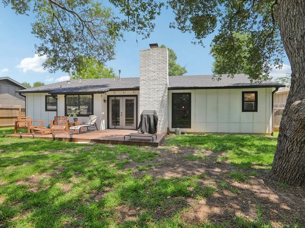 7808 Woodcroft DR, Austin TX 78749