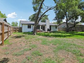 7808 Woodcroft DR, Austin TX 78749