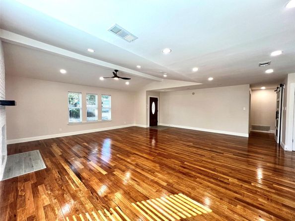 11318 Bristle Oak TRL, Austin TX 78750
