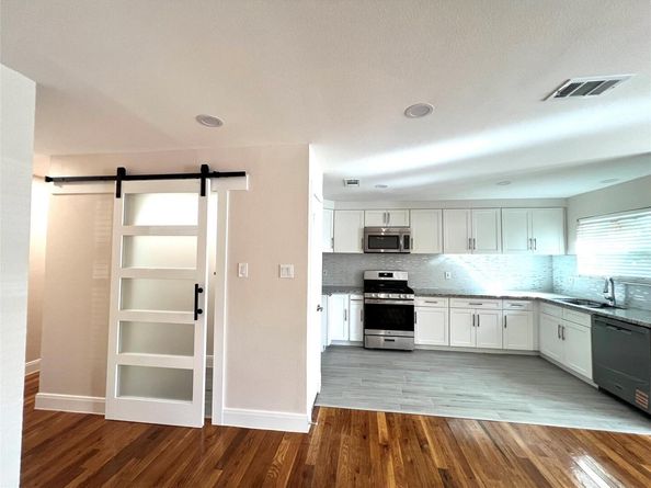 11318 Bristle Oak TRL, Austin TX 78750