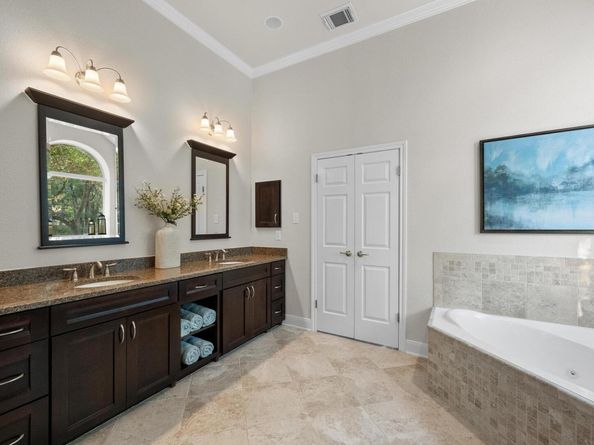 3713 Soledad CT, Austin TX 78732