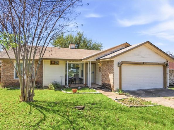 5803 Fence ROW, Austin TX 78744