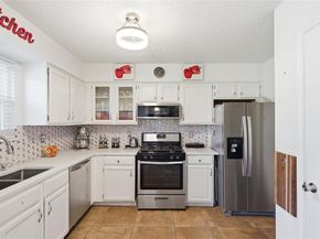 5803 Fence ROW, Austin TX 78744