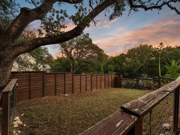 2306 Arpdale ST A, Austin TX 78704