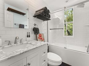2306 Arpdale ST A, Austin TX 78704