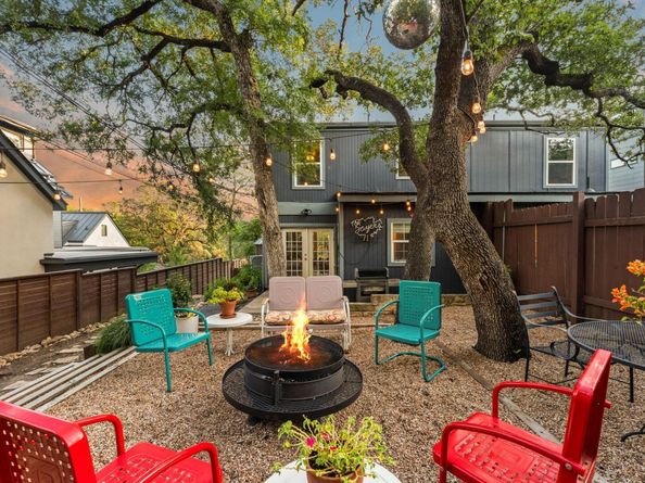 2306 Arpdale ST A, Austin TX 78704