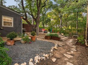 2306 Arpdale ST A, Austin TX 78704
