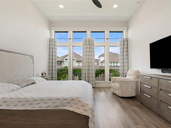 912 Rabbit Brush RD, Leander TX 78641