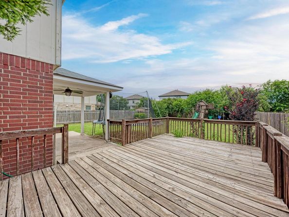 913 Whitley DR, Leander TX 78641