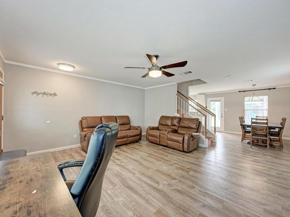 913 Whitley DR, Leander TX 78641