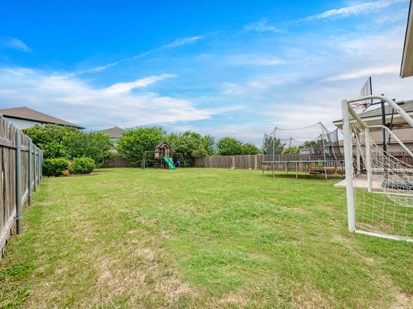 913 Whitley DR, Leander TX 78641