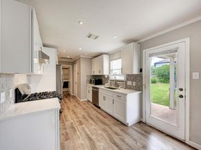 913 Whitley DR, Leander TX 78641