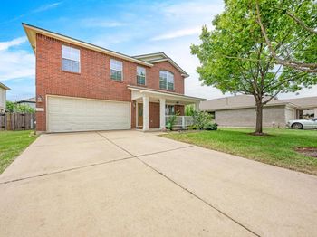 913 Whitley DR