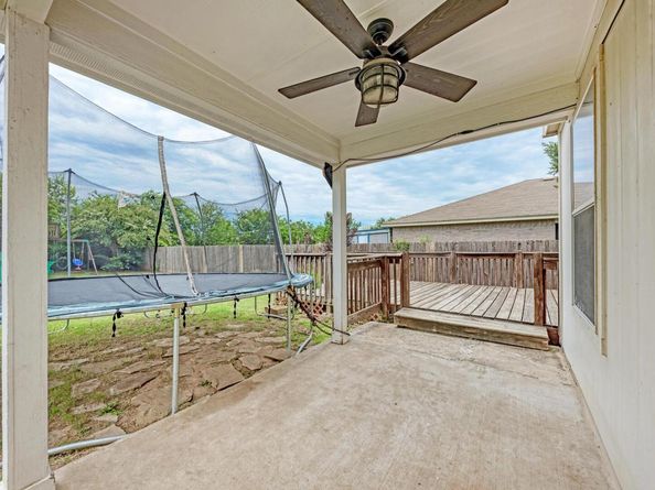 913 Whitley DR, Leander TX 78641