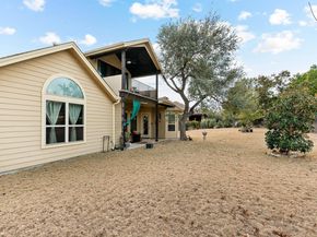 204 S Venture BLVD, Point Venture TX 78645