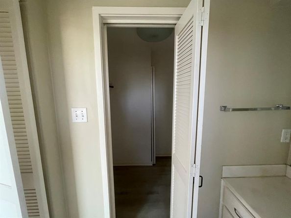 1707 Spyglass DR 60, Austin TX 78746