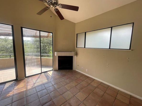 1707 Spyglass DR 60, Austin TX 78746
