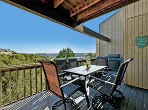 115 Comanche PT, Point Venture TX 78645