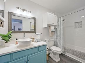 115 Comanche PT, Point Venture TX 78645
