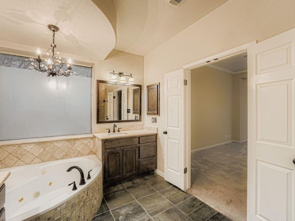 6900 Celtic CT, Austin TX 78754