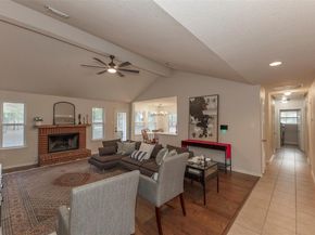 4217 Kellywood DR, Austin TX 78739